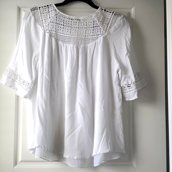 Pale Sky White Crochet Blouse Top (PM) - Picture 2 of 3